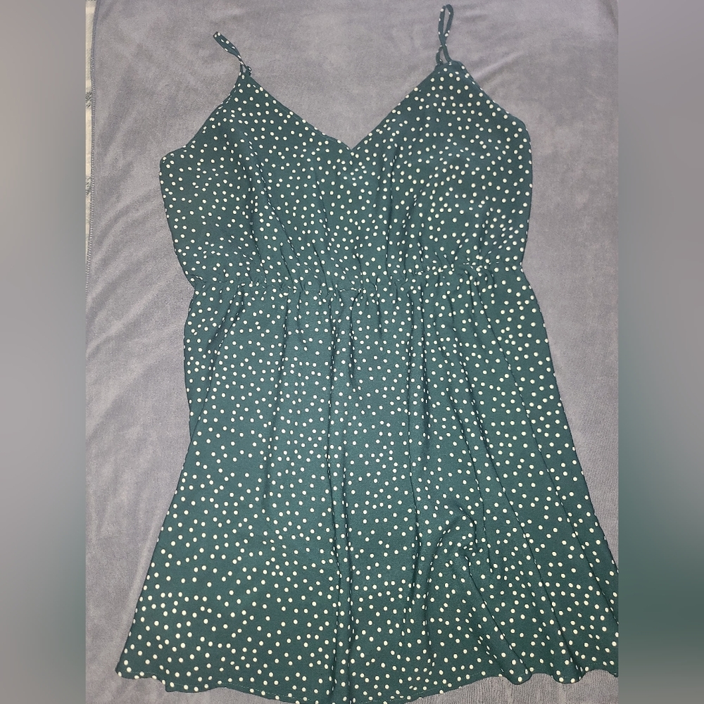 Green polka-dot summer dress